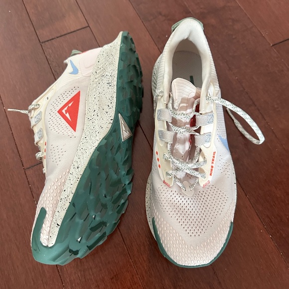 NIKE PEGASUS TRAIL - Picture 2 of 5